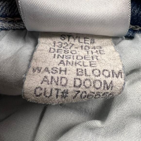 MOTHER the Insider Ankle distressed Jeans Bloom and Doom Wash Mid Rise Size 28 - Picture 14 of 16